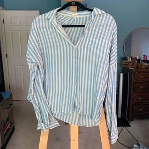soft beachy striped shirt 🌞